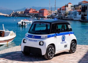 Citroën Ami, voiture de police en Grèce